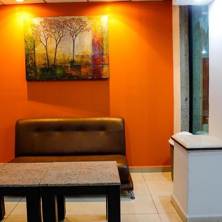 Hotel Montreal Leon Bagian luar foto