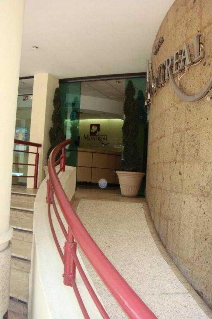 Hotel Montreal Leon Bagian luar foto